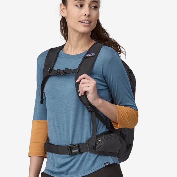 Patagonia Dirt Roamer Pack 20L, Black, S/M Size - Picture 3 of 7